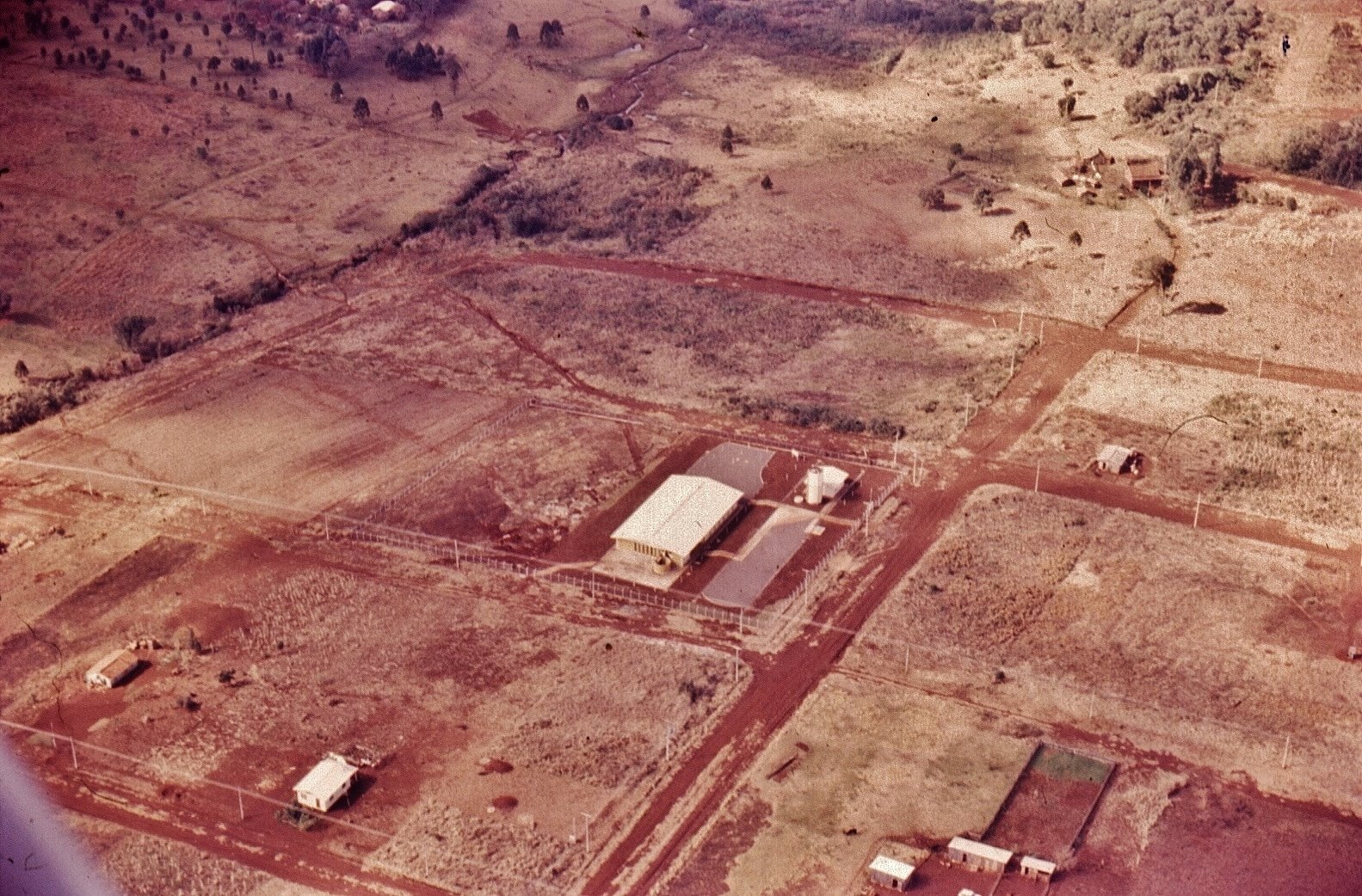 Escola Municipal Atílio Destro - Junho de 1980