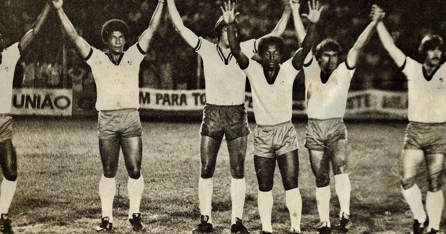 Parte do elenco campeão paranaense - 1980