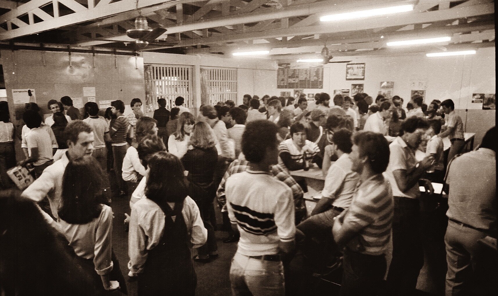 Na cantina da Fecivel - Década de 1980