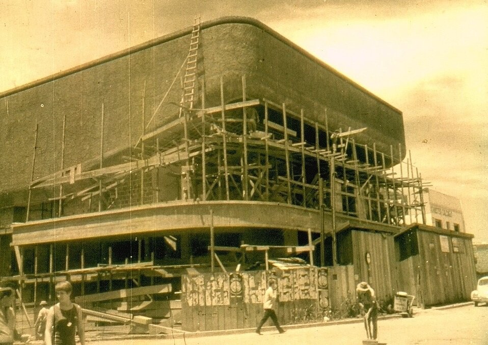 Construção do Cine Delfim - Década de 1960