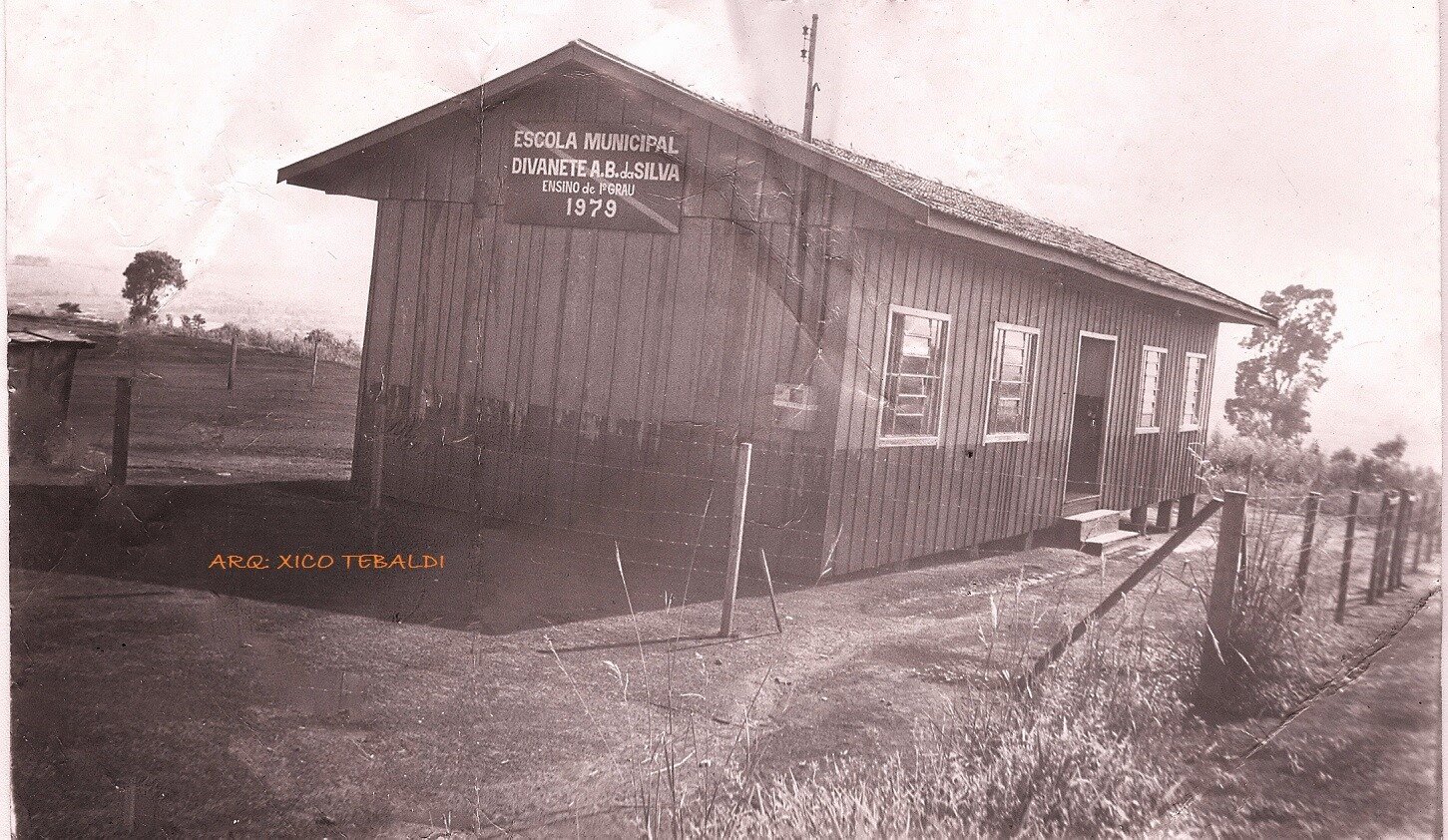 Escola Divanete Alves Brito da Silva - 1980