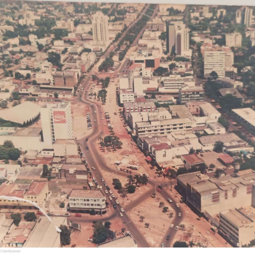 Vista aérea da avenida Brasil - Anos 1990/2000